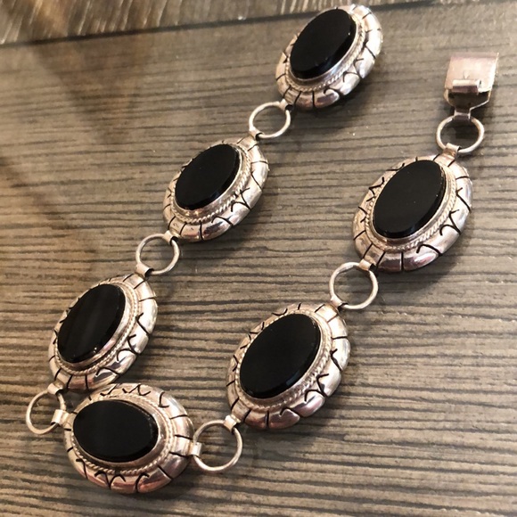 Vintage Sterling Black Silver Oval Bracelet N.C.V. - Picture 2 of 16